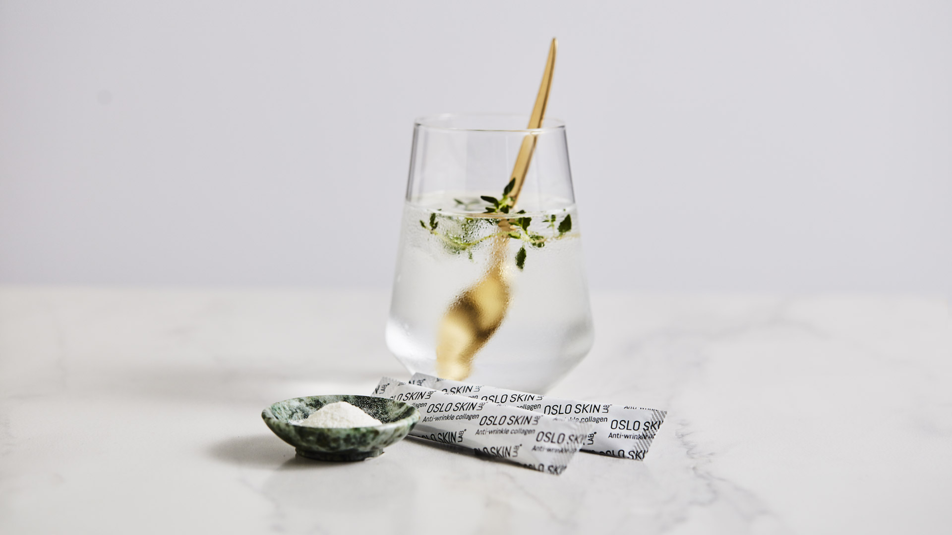 Oslo-skin-lab-minder-rimples-water-drinken_1920x1080.jpg